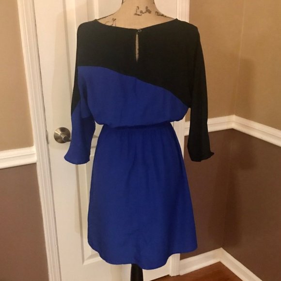 👛 Mossimo Dress with cinched waist - Picture 3 of 5